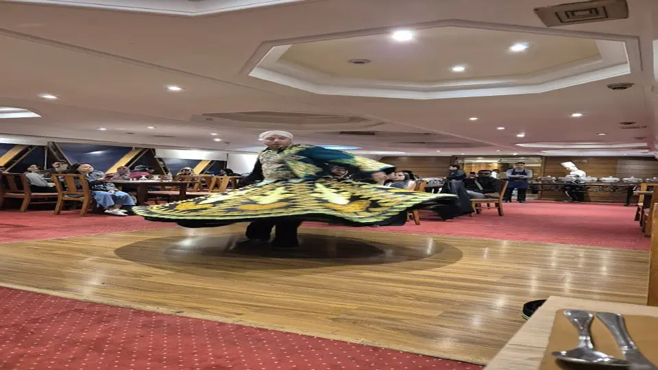 El Cairo de Noche + Cena con Espectáculo Folclórico